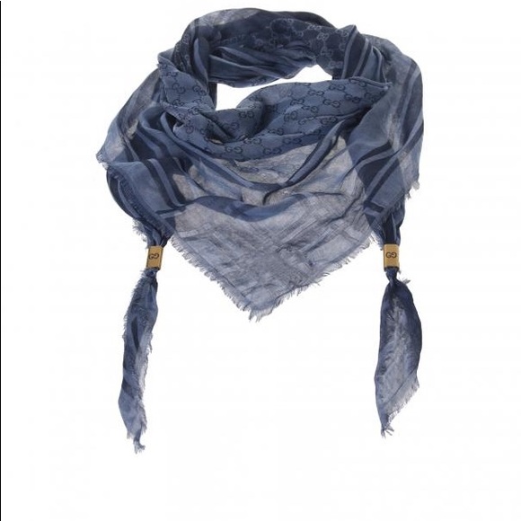 ⭐️PM EDITOR’S PICK⭐️ Gucci GG pattern shawl scarf - Picture 4 of 8